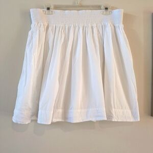 Banana Republic White Mini Skirt, Sz. Medium/L